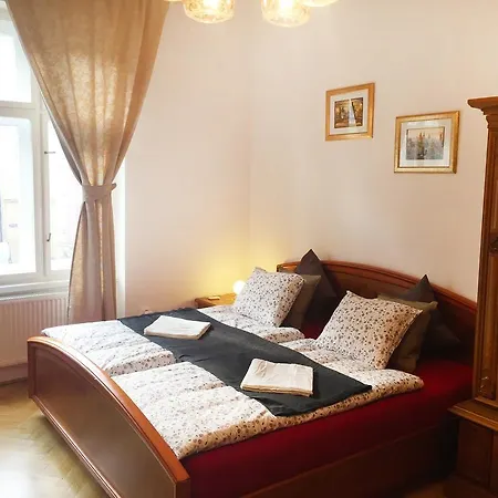 Excellent Old Town Apartment *